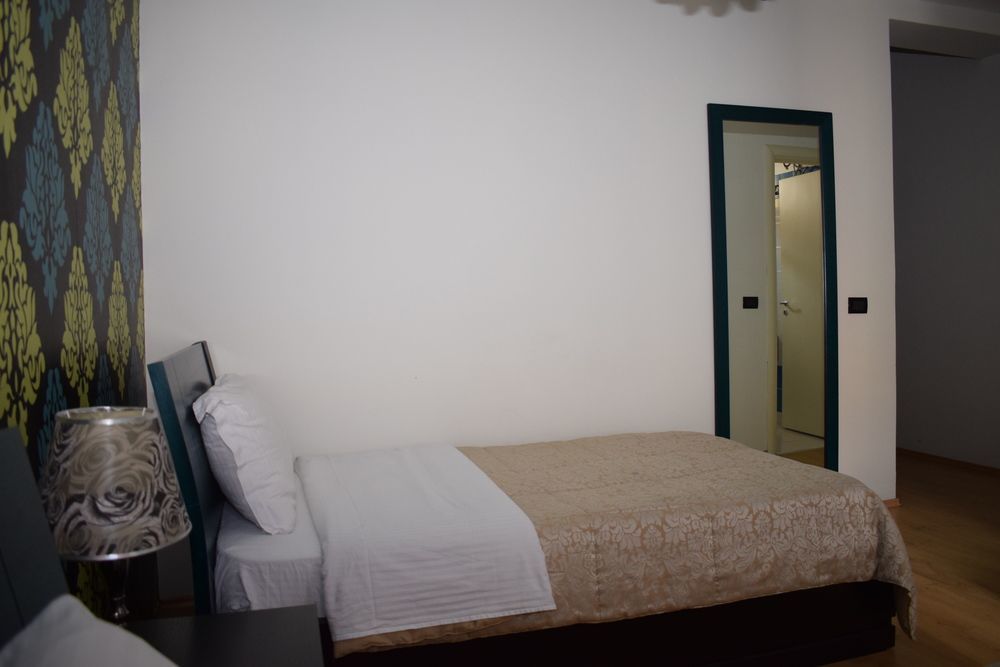 טיראנה Royal Vila Hotel מראה חיצוני תמונה