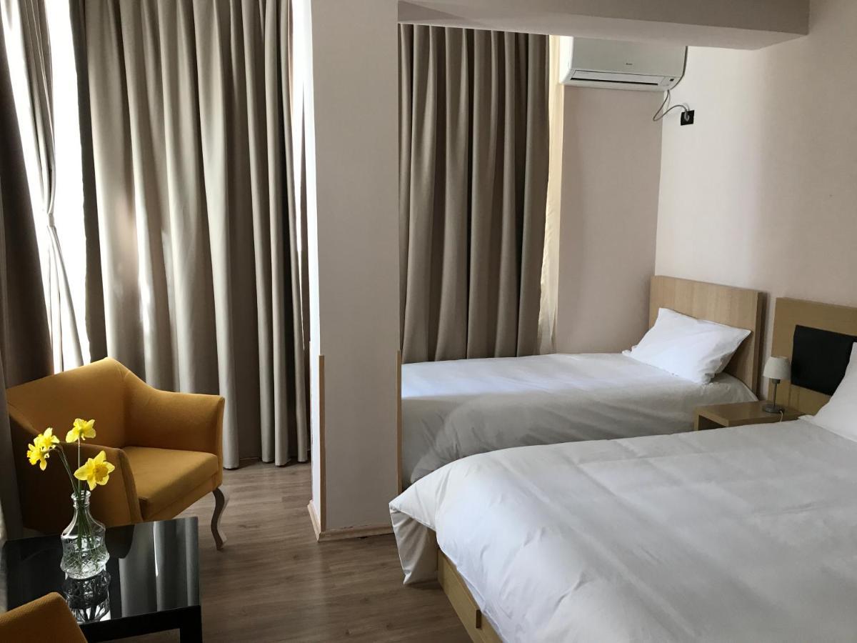 טיראנה Royal Vila Hotel מראה חיצוני תמונה