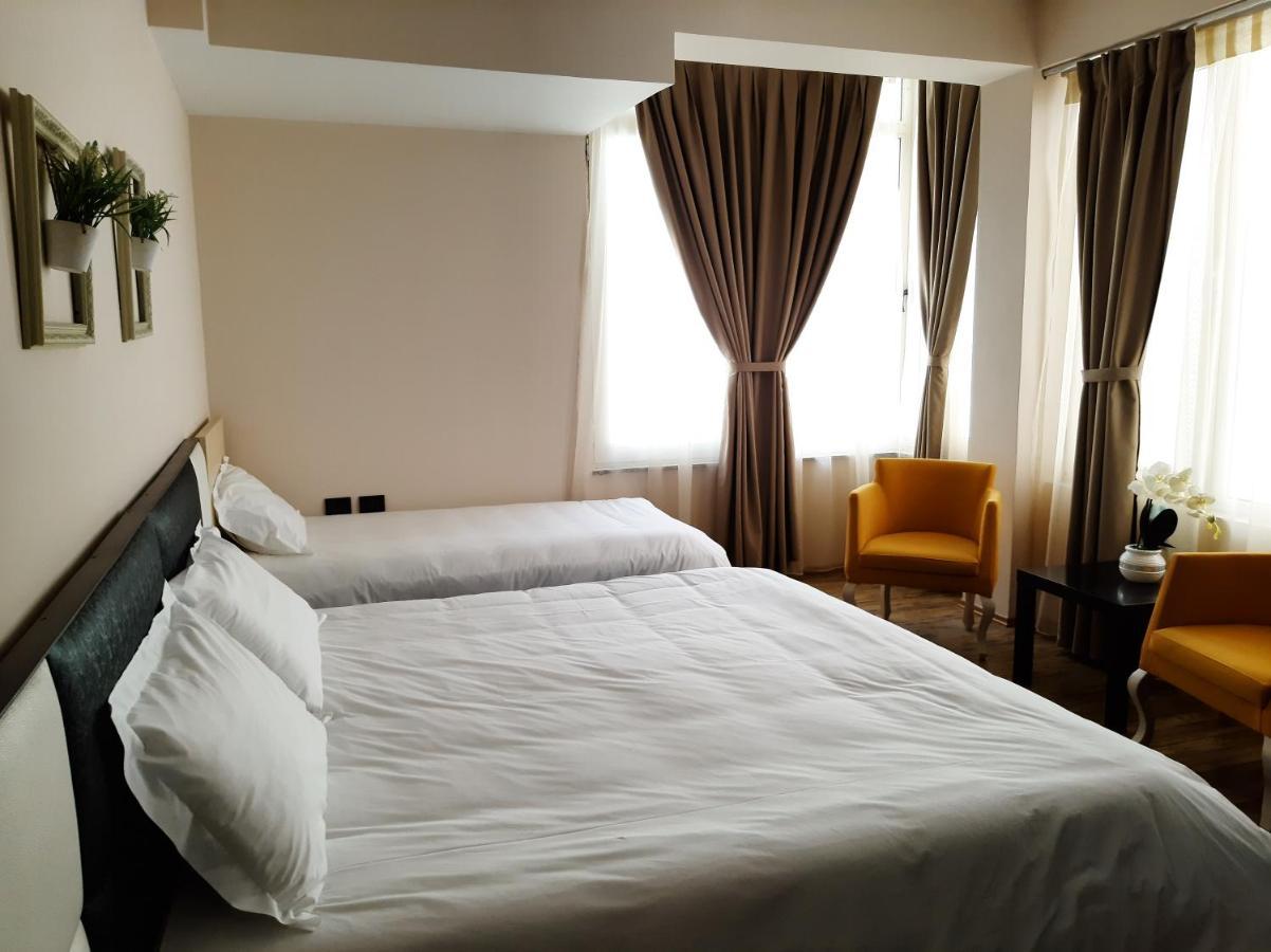 טיראנה Royal Vila Hotel מראה חיצוני תמונה