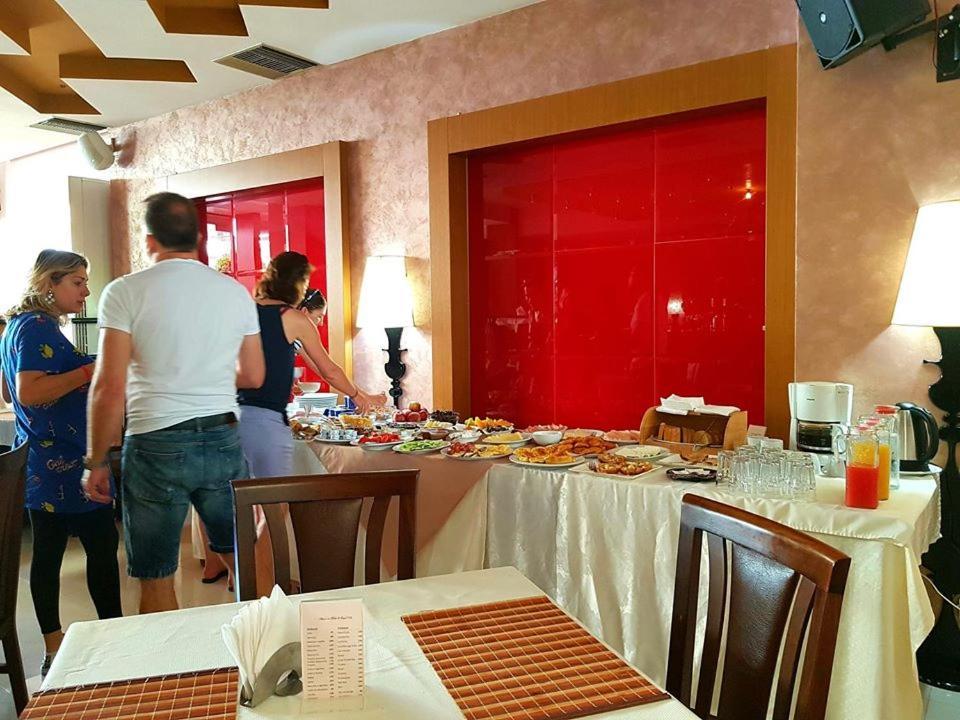 טיראנה Royal Vila Hotel מראה חיצוני תמונה